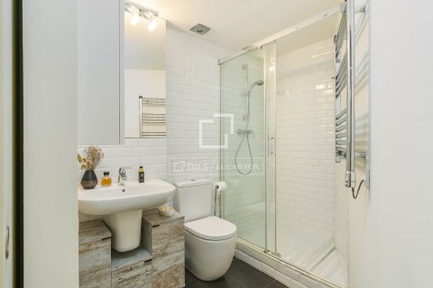 1 bedroom apartment for sale in Barcelona, Catalonia, Spain № 8806 - photo 18