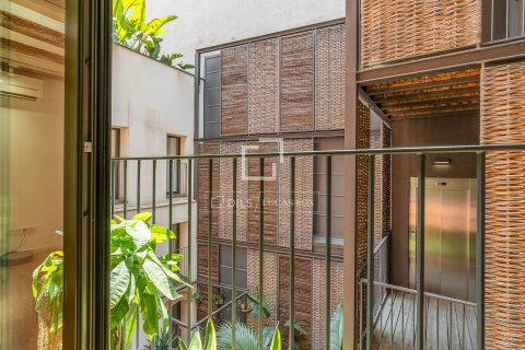 1 bedroom apartment for sale in Barcelona, Catalonia, Spain № 8806 - photo 11