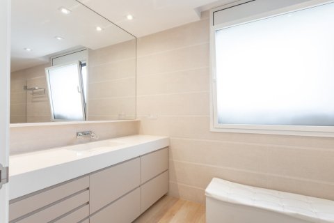 7 bedrooms house for rent in Barcelona, Catalonia, Spain № 1569 - photo 9