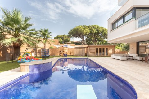 7 bedrooms house for rent in Barcelona, Catalonia, Spain № 1569 - photo 2