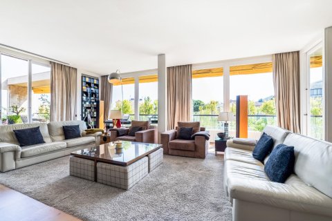5 bedrooms apartment for rent in Barcelona, Catalonia, Spain № 1566 - photo 8