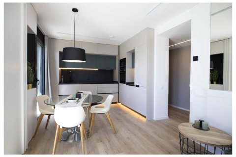 Apartamento de 3 dormitorios en venta en Esplugues de Llobregat, Barcelona, Cataluña, Spain № 1077 - foto 6