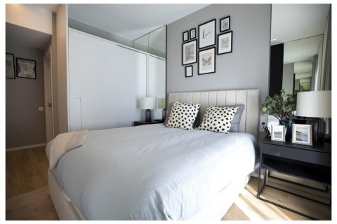Apartamento de 3 dormitorios en venta en Esplugues de Llobregat, Barcelona, Cataluña, Spain № 1077 - foto 9
