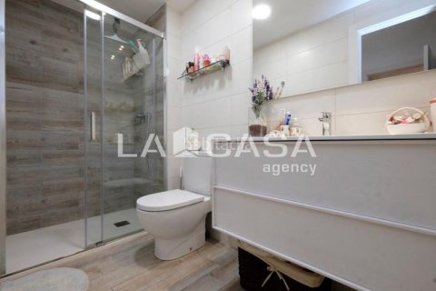 2 bedrooms apartment for sale in Sant Andreu, Barcelona, Catalonia, Spain № 2178 - photo 11