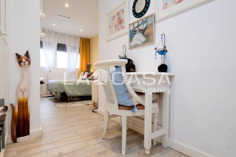 2 bedrooms apartment for sale in Sant Andreu, Barcelona, Catalonia, Spain № 2178 - photo 9