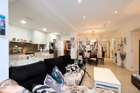 2 bedrooms apartment for sale in Sant Andreu, Barcelona, Catalonia, Spain № 2178 - photo 23