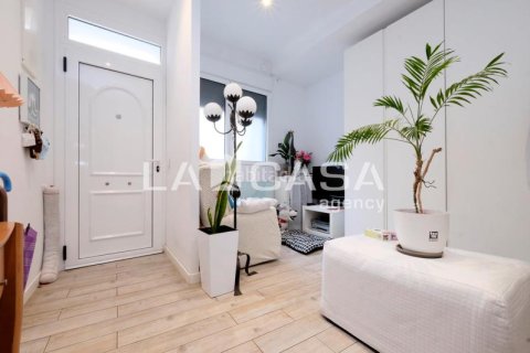 2 bedrooms apartment for sale in Sant Andreu, Barcelona, Catalonia, Spain № 2178 - photo 5