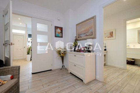 2 bedrooms apartment for sale in Sant Andreu, Barcelona, Catalonia, Spain № 2178 - photo 7