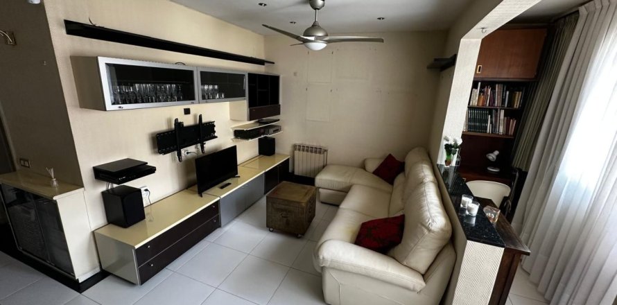 4 bedrooms apartment for sale in Sants-Montjuic, Barcelona, Catalonia, Spain № 2181