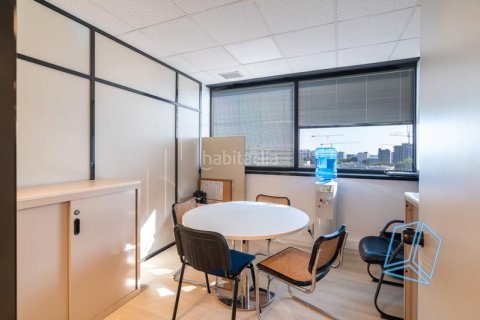 806 sq.m. office for sale in Sants-Montjuic, Barcelona, Catalonia, Spain № 2180 - photo 22