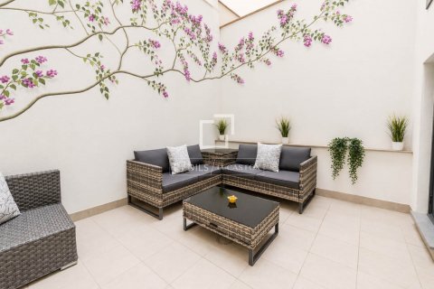 2 bedrooms apartment for sale in Sitges, Barcelona, Catalonia, Spain № 8762 - photo 11