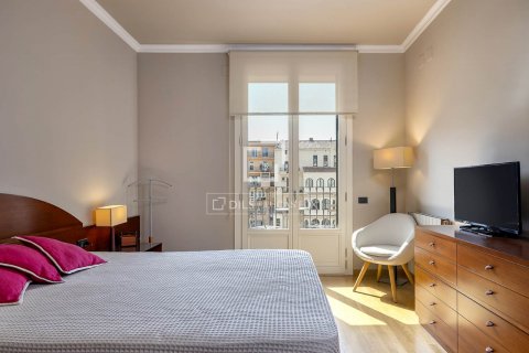 4 bedrooms apartment for rent in Barcelona, Catalonia, Spain № 8668 - photo 12