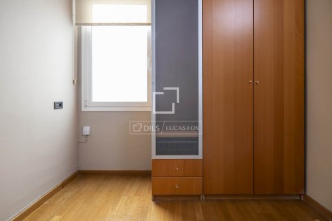 4 bedrooms apartment for rent in Barcelona, Catalonia, Spain № 8668 - photo 24