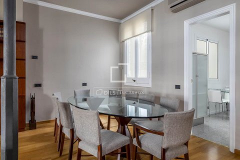 4 bedrooms apartment for rent in Barcelona, Catalonia, Spain № 8668 - photo 6