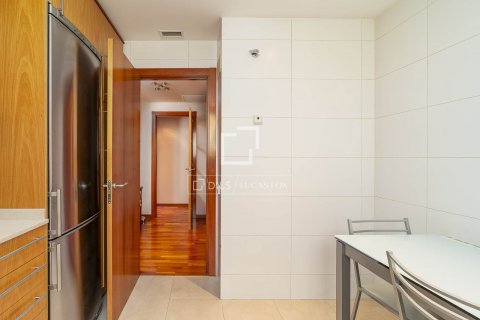 2 bedrooms apartment for sale in Barcelona, Catalonia, Spain № 8774 - photo 16