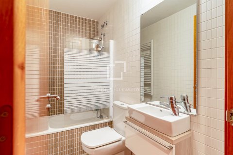 2 bedrooms apartment for sale in Barcelona, Catalonia, Spain № 8774 - photo 30