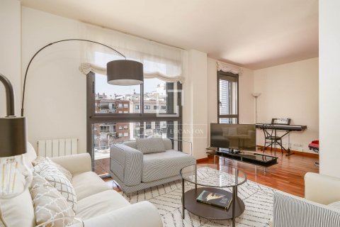 2 bedrooms apartment for sale in Barcelona, Catalonia, Spain № 8774