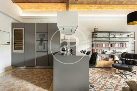 Купить квартиру в Эшампле, Испания с 3 спальни, 150м², № 2445 - фото 6