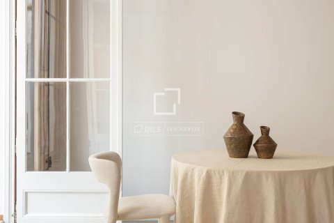 3 bedrooms apartment for sale in Barcelona, Catalonia, Spain № 3720 - photo 6