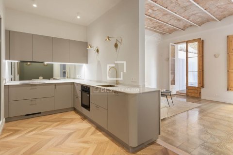3 bedrooms apartment for sale in Barcelona, Catalonia, Spain № 3720 - photo 16