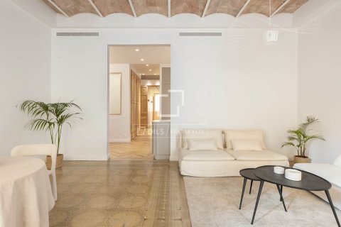 3 bedrooms apartment for sale in Barcelona, Catalonia, Spain № 3720 - photo 15