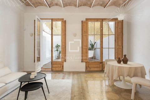 3 bedrooms apartment for sale in Barcelona, Catalonia, Spain № 3720 - photo 3