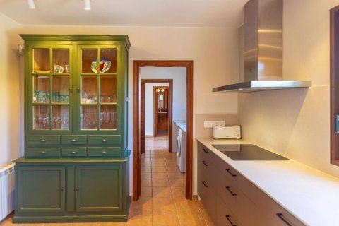 Сasa de 4 dormitorios en venta en Begur, Gerona, Cataluña, Spain № 7196 - foto 11