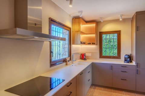 Сasa de 4 dormitorios en venta en Begur, Gerona, Cataluña, Spain № 7196 - foto 10