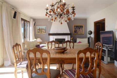 Сasa de 4 dormitorios en venta en Begur, Gerona, Cataluña, Spain № 7196 - foto 13