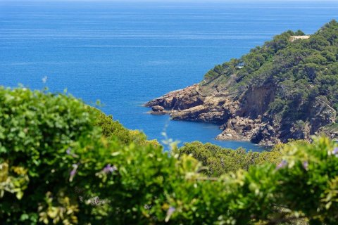 Сasa de 4 dormitorios en venta en Begur, Gerona, Cataluña, Spain № 7196 - foto 18