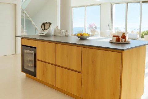 Сasa de 5 dormitorios en venta en Cataluña, Spain № 7195 - foto 23