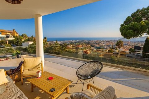 Сasa de 5 dormitorios en venta en Cataluña, Spain № 7195 - foto 9