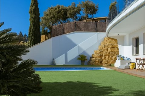 Сasa de 5 dormitorios en venta en Cataluña, Spain № 7195 - foto 14