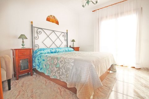 4 bedrooms house for sale in Lloret de Mar, Girona, Catalonia, Spain № 7198 - photo 16