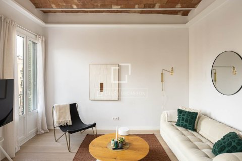 Apartamento de 3 dormitorios en venta en Barcelona, Cataluña, Spain № 4027 - foto 6
