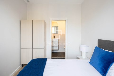 Apartamento de 3 dormitorios en venta en Barcelona, Cataluña, Spain № 4027 - foto 25