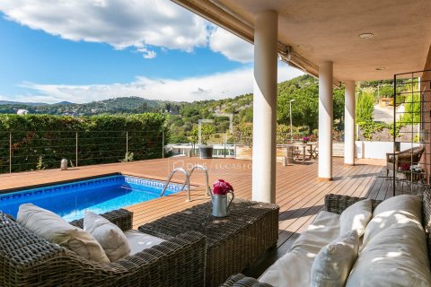 6 chambres villa à vendre à Teia, Barcelona, Catalonia, Spain № 4029 - photo 2