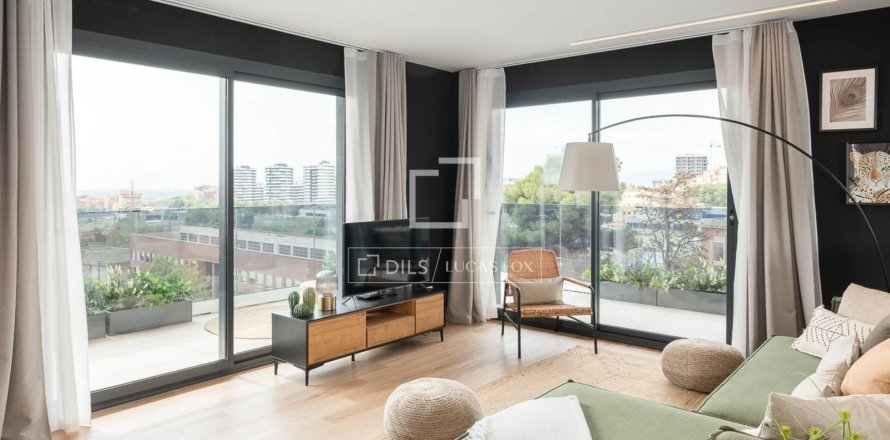 3 bedrooms apartment for sale in Barcelona, Catalonia, Spain № 4030