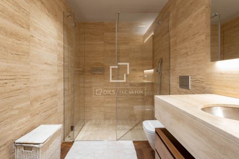 2 bedrooms apartment for sale in Barcelona, Catalonia, Spain № 4124 - photo 24