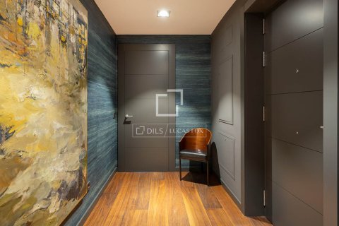 2 bedrooms apartment for sale in Barcelona, Catalonia, Spain № 4124 - photo 19