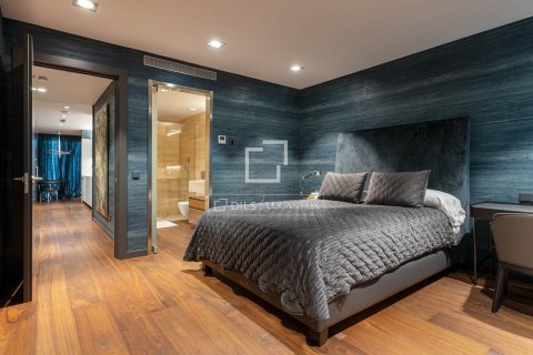 2 bedrooms apartment for sale in Barcelona, Catalonia, Spain № 4124 - photo 2