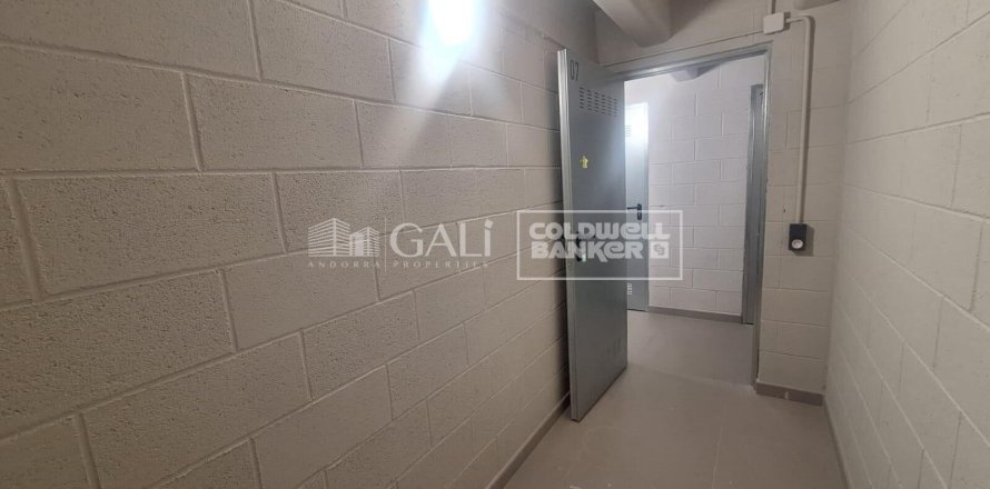 6 sq.m. warehouse for rent in Principado De Andorra (Ninguna Poblacion Tiene C.P.), Lleida, Catalonia, Spain № 8014