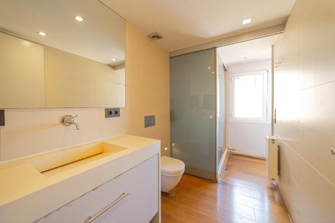 4 bedrooms apartment for sale in Barcelona, Catalonia, Spain № 1451 - photo 10