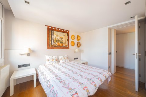 4 bedrooms apartment for sale in Barcelona, Catalonia, Spain № 1451 - photo 7