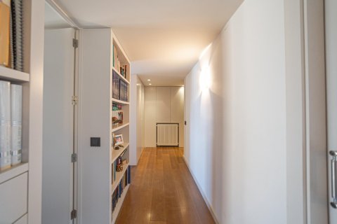 4 bedrooms apartment for sale in Barcelona, Catalonia, Spain № 1451 - photo 11
