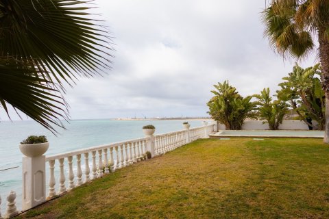 5 bedrooms house for sale in Vilanova i la Geltru, Barcelona, Catalonia, Spain № 7080 - photo 22