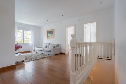 5 bedrooms house for sale in Vilanova i la Geltru, Barcelona, Catalonia, Spain № 7080 - photo 13