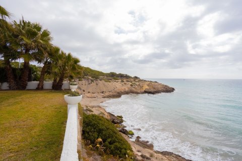 5 bedrooms house for sale in Vilanova i la Geltru, Barcelona, Catalonia, Spain № 7080 - photo 29