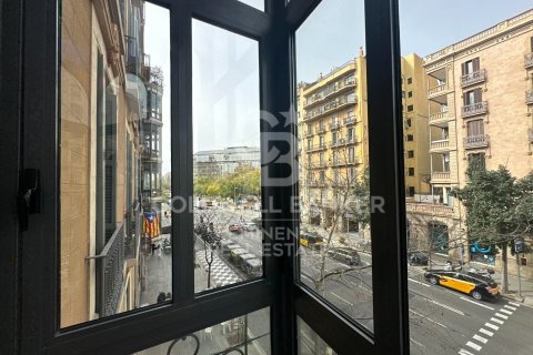 Купить квартиру в Барселона, Испания с 3 спальни, 209м², № 5253 - фото 14