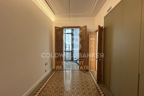 Купить квартиру в Барселона, Испания с 3 спальни, 209м², № 5253 - фото 15